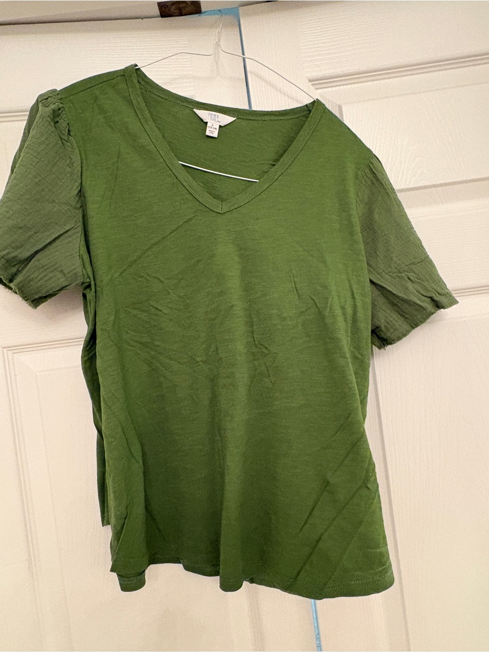 Time and Tru Olive Green V-Neck Short Sleeve Top